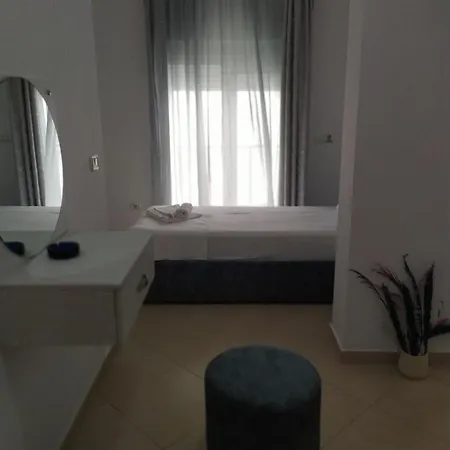 Juvenito Apartment *
